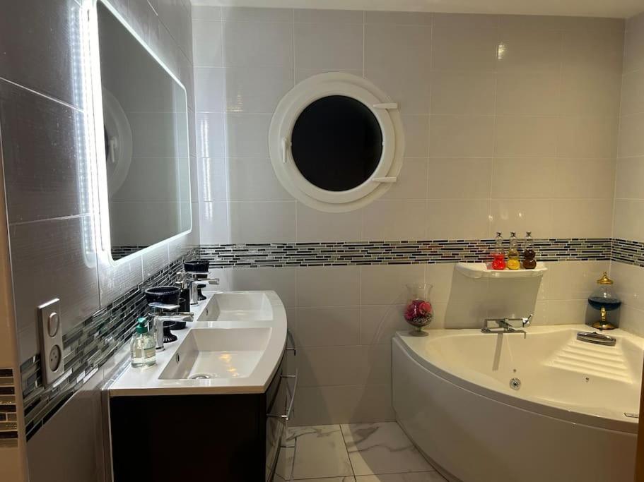 Maison Entiere Cébazat Extérieur photo