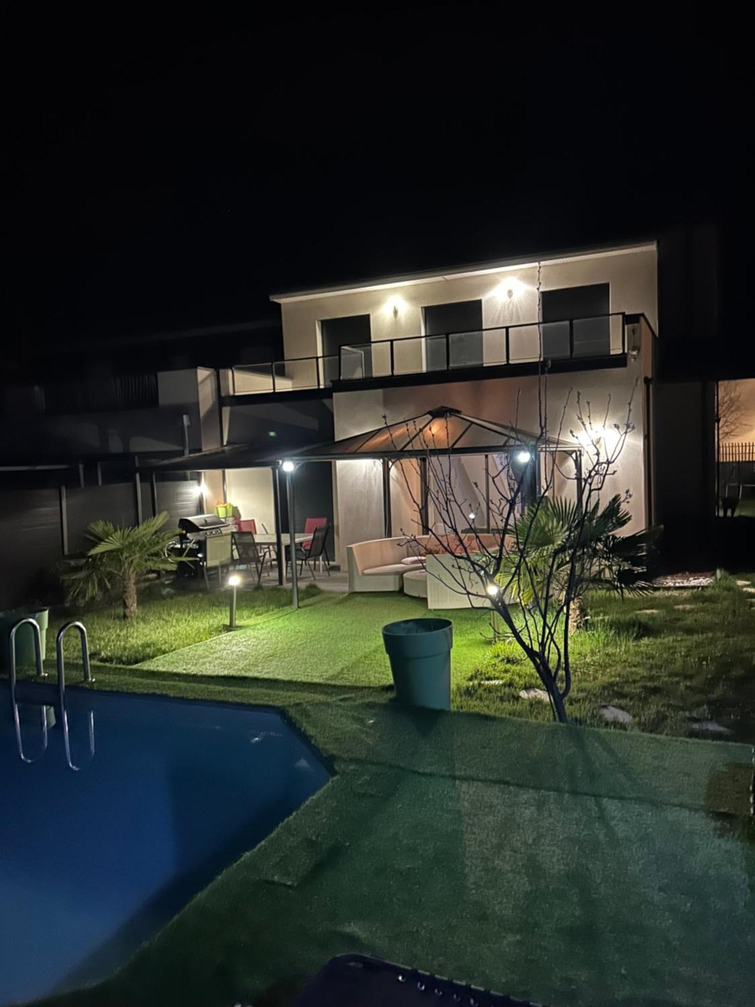 Maison Entiere Cébazat Extérieur photo